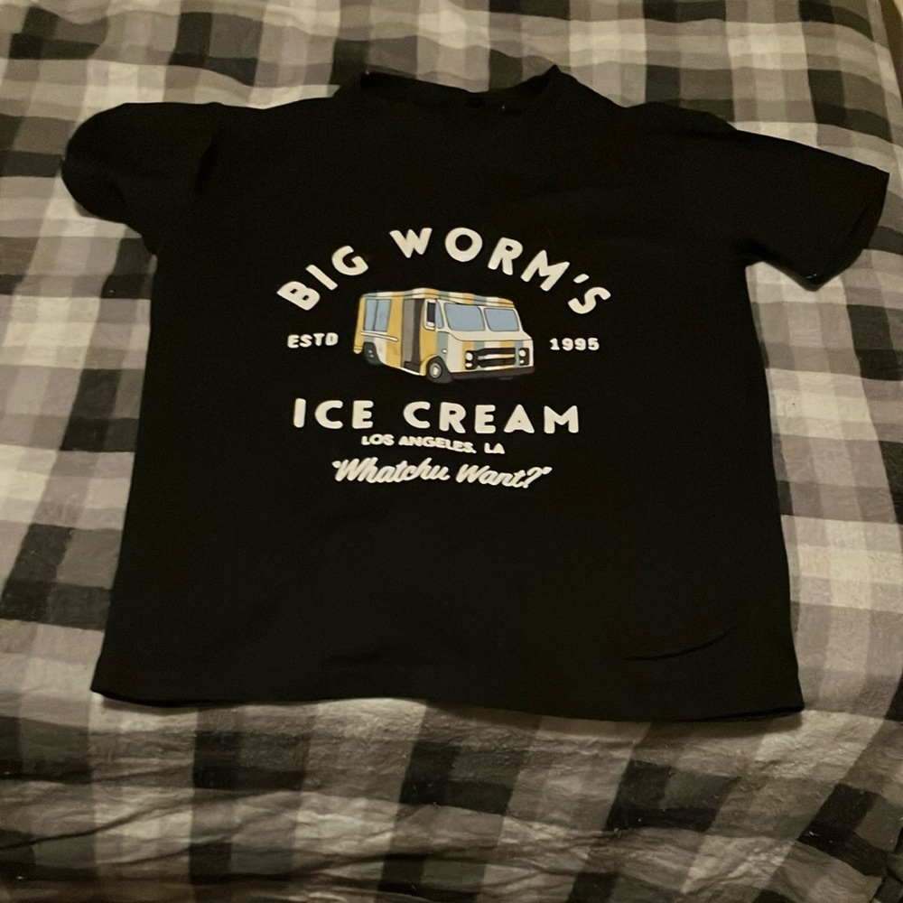 Summer Fridays Black Short Sleeve TeeBIG WORMS ICE CREAM TRUCK